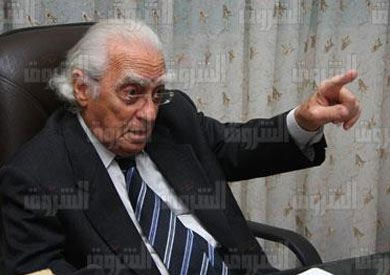 "مراد وهبه هو أحد أعلام الفلسفة والفكر المستنير